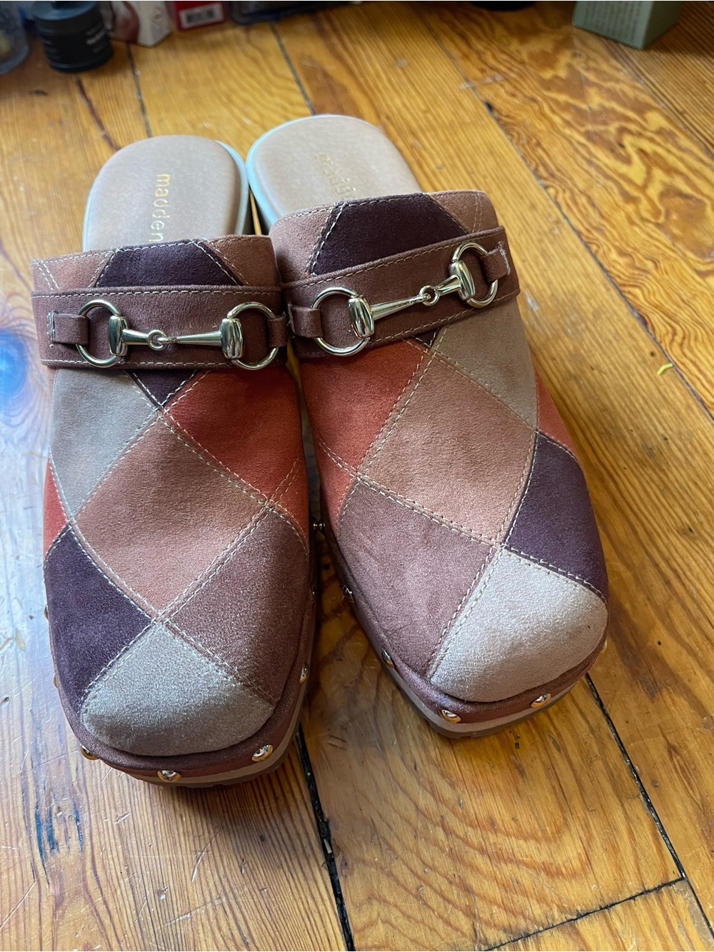NWOB Madden girl patchwork suede clogs size 8. Excellent condition - Picture 2 of 6